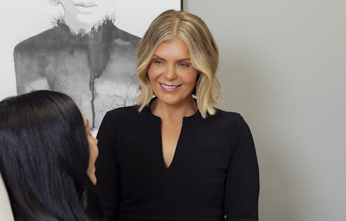 Taping your plastic surgery scars